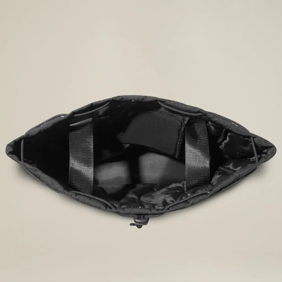 NWT Beyond Yoga convertable gym bag / backpack main image 4